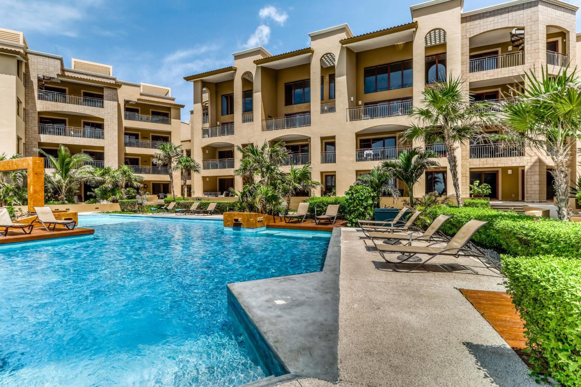 Residences El Faro, Surf 103 * Playa del Carmen